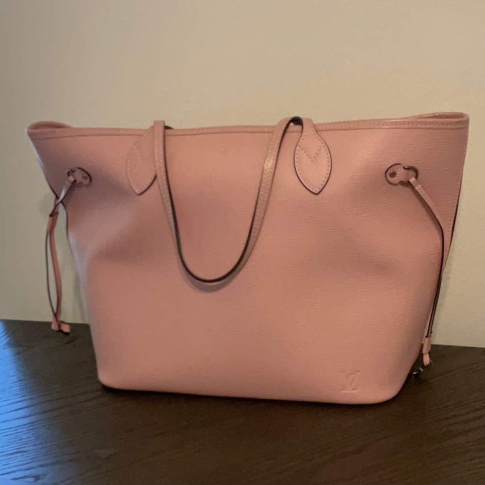 🩷SOLD🩷 Authentic Preloved Vuitton Neverfull MM Epi Leather ROSE BALLERINE